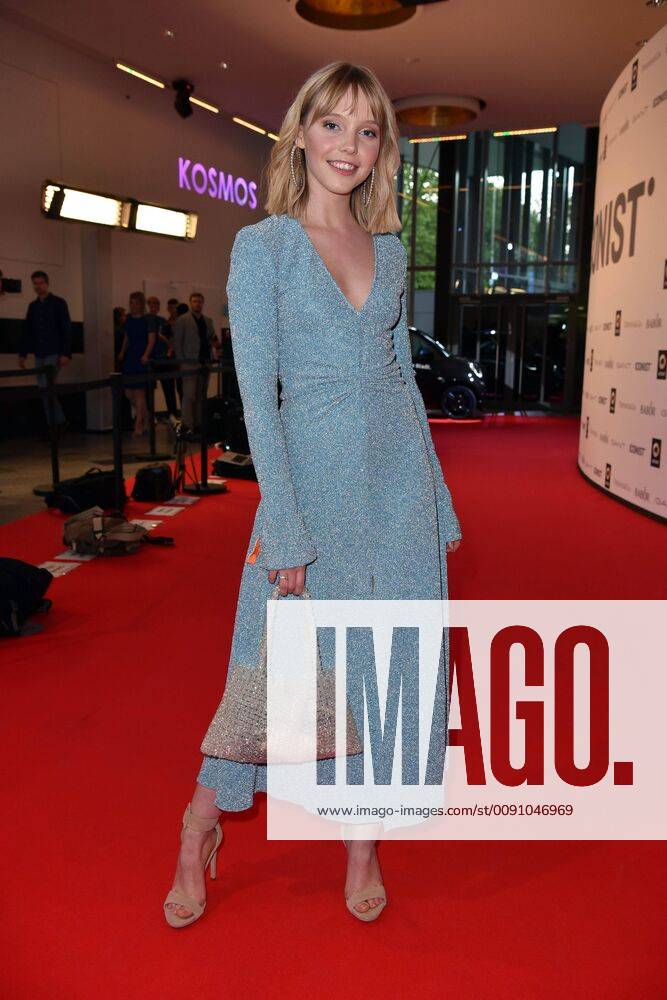 Lina Larissa Strahl beim Young Icons Award 2019 im Kosmos in Berlin am 30.04.2019