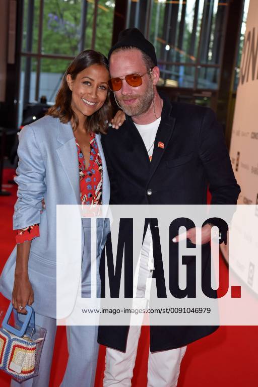 Rabea Schif mit Ehemann David Gergely beim Young Icons Award 2019 im Kosmos in Berlin am 30.04.2019