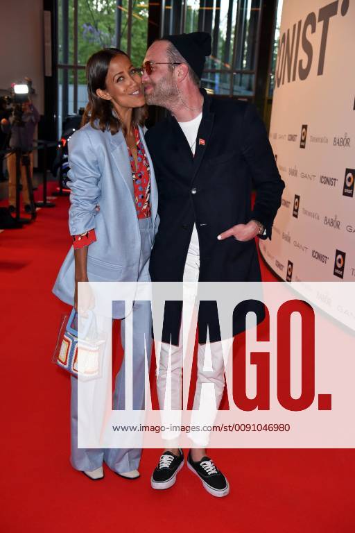 Rabea Schif mit Ehemann David Gergely beim Young Icons Award 2019 im Kosmos in Berlin am 30.04.2019