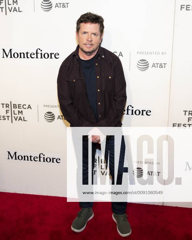 New York, NY, U.S - MICHAEL J. FOX at the red carpet for Tribeca Talks - Storytellers †MICHAEL J. FOX with Denis Leary at the Tribeca Film Festival at The Stella Artois Theatre @ BMCC TPAC in New York City on April 30, 2019. New York U.S. - ZUMAb161 20190430_zap_b161_029