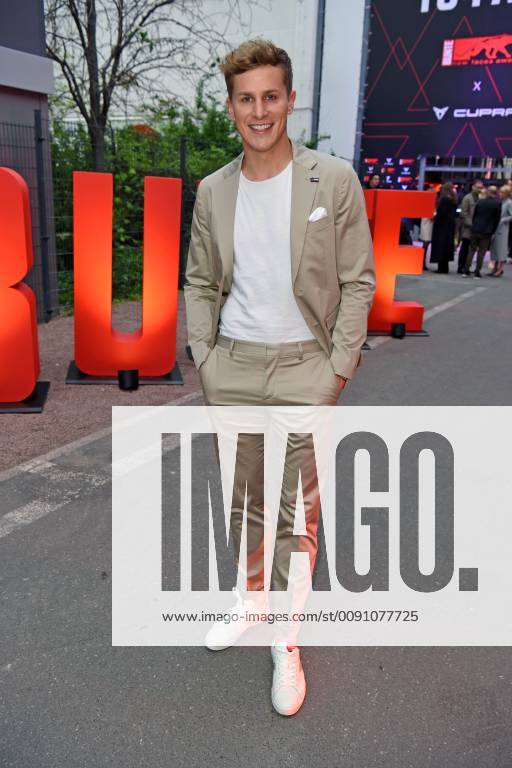 Lukas Sauer beim BUNTE New Faces Award Film im Umspannwerk in Berlin am 02.05.2019