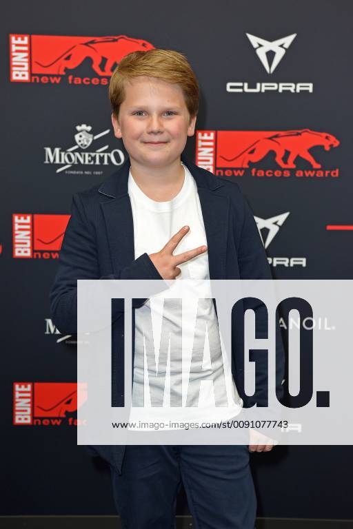 Julius Weckauf beim BUNTE New Faces Award Film im Umspannwerk in Berlin am 02.05.2019