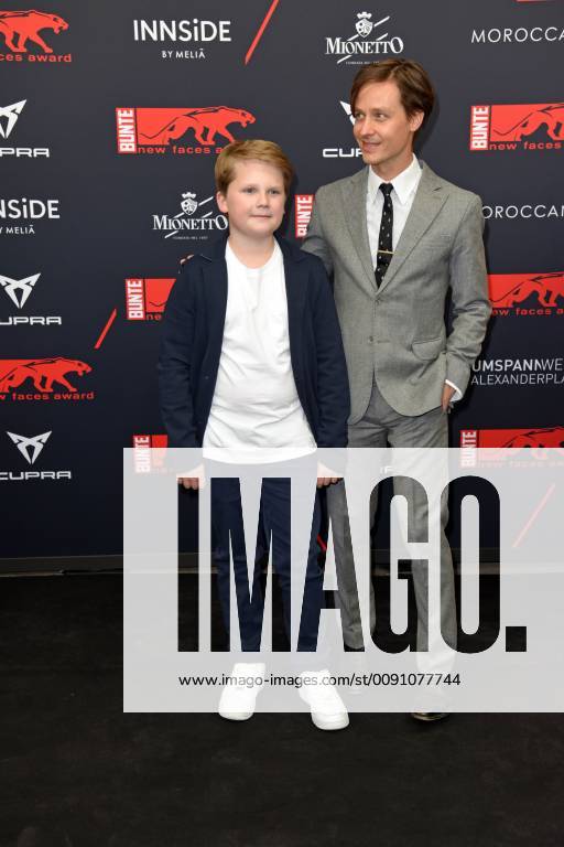 Julius Weckauf, Tom Schilling beim BUNTE New Faces Award Film im Umspannwerk in Berlin am 02.05.2019