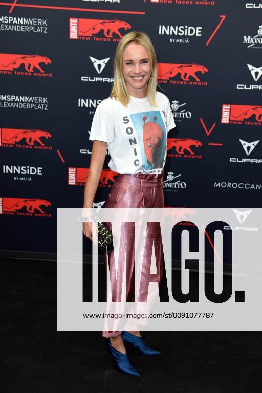 Annie Hoffmann beim BUNTE New Faces Award Film im Umspannwerk in Berlin am 02.05.2019
