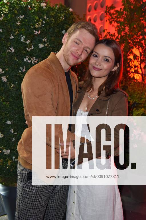 Timur Bartels mit Freundin Michelle Math beim BUNTE New Faces Award Film im Umspannwerk in Berlin am 02.05.2019
