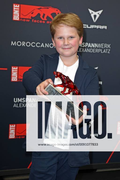 Julius Weckauf beim BUNTE New Faces Award Film im Umspannwerk in Berlin am 02.05.2019