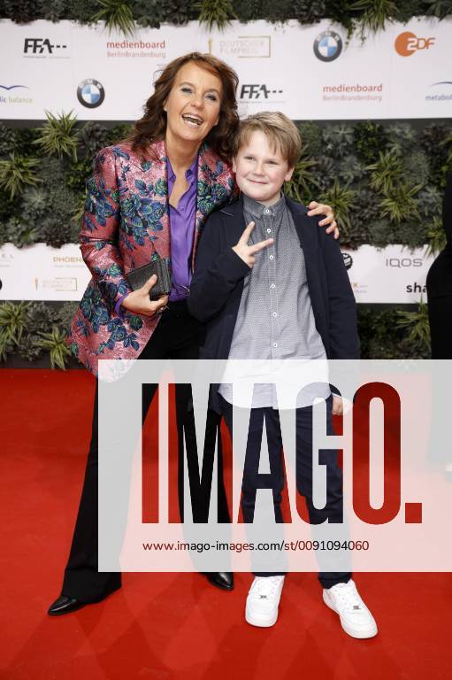 Caroline Link und Julius Weckauf bei der Verleihung des Deutschen Filmpreises 2019 in der Messe Berlin. Berlin