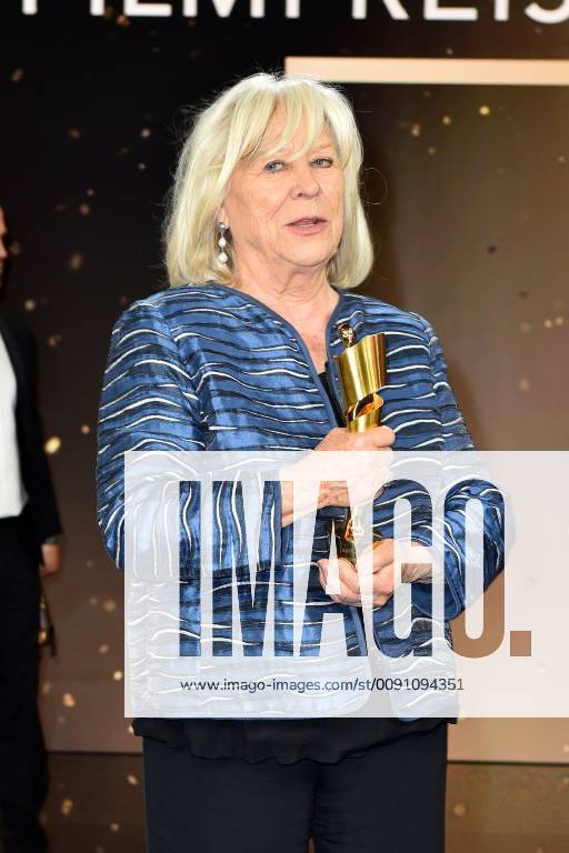 Margarethe von Trotta, die Regisseurin und Preisträgerin auf der Bühne bei der Verleihung Deutscher Filmpreis am 3.05.2019 in Berlin Deutscher Filmpreis 2019 in Berlin - Party