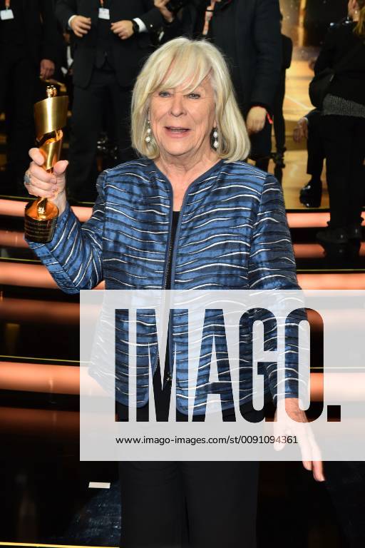 Margarethe von Trotta, die Regisseurin und Preisträgerin auf der Bühne bei der Verleihung Deutscher Filmpreis am 3.05.2019 in Berlin Deutscher Filmpreis 2019 in Berlin - Party