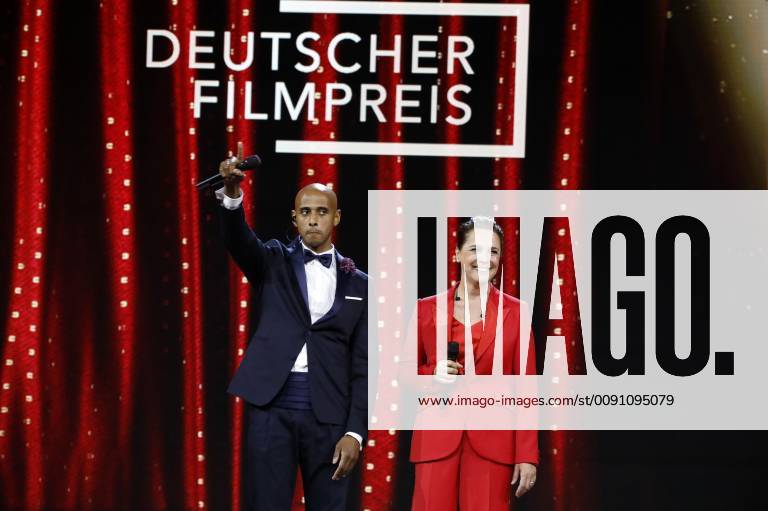 Tedros Teclebrhan und Desiree Nosbusch bei der Verleihung des Deutschen Filmpreises 2019 in der Messe Berlin. Berlin