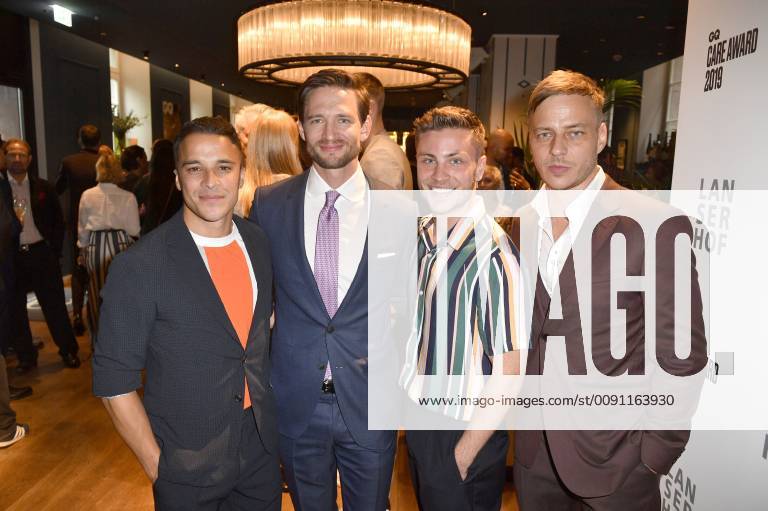Kostja Ullmann, August Wittgenstein, Jannik Schümann und Tom Wlaschiha bei der Verleihung des GQ Care Award 2019 in der 20Â° Restobar. Düsseldorf