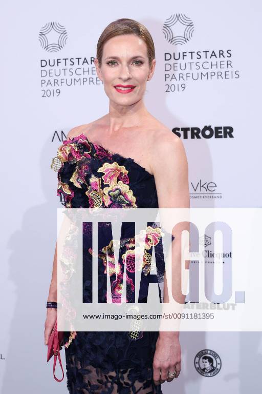 Lisa Martinek bei der Verleihung Deutscher Parfumpreis - Duftstars 2019 am 9.05.2019 in Düsseldorf Deutscher Parfumpreis Duftstars 2019 in Düsseldorf