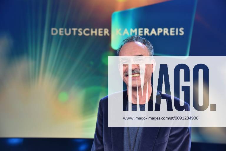 Ehrenpreis des deutschen Kamerapreises erhält in diesem Jahr Der Bildgestalter Benedict Neuenfels bei der Preisverleihung des 29. Deutschen Kamerapreises. Hier werden Kameraleute und Editoren für ihre herausragende Leistung ausgezeichnet.