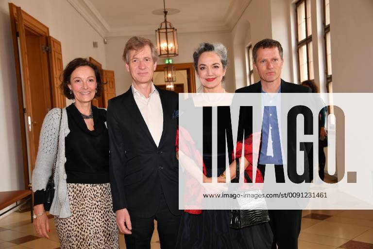 Patricia von Taufkirchen, Irina Wanka mit Begleitung und Markus Böttcher Verleihung der Sozialmedaille Bayerische Staatsmedaille für soziale Verdienste Max-Joseph-Saal Residenz München 13. Mai 2019