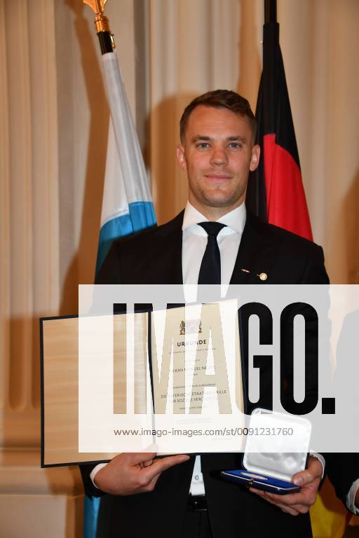 Manuel Neuer Verleihung der Sozialmedaille Bayerische Staatsmedaille für soziale Verdienste Max-Joseph-Saal Residenz München 13. Mai 2019