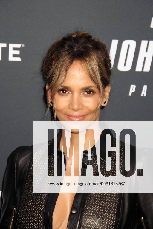 Halle Berry 05 15 2019 John Wick: Chapter 3 - Parabellum Premiere held at the TCL Chinese Theatre in Hollywood, CA