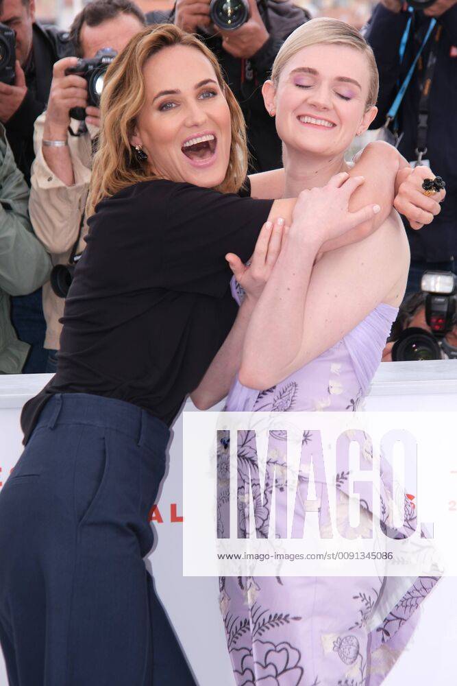 72th International Cannes Film Festival. Red Carpet of « The Climb » screening. 72eme Festival International du Film de Cannes. Montée des marches du film « The Climb ». 239339 2019-05-17 Provence-Alpes-Cote d?Azur Cannes France Godrèche, Judith; Rankin, Gayle