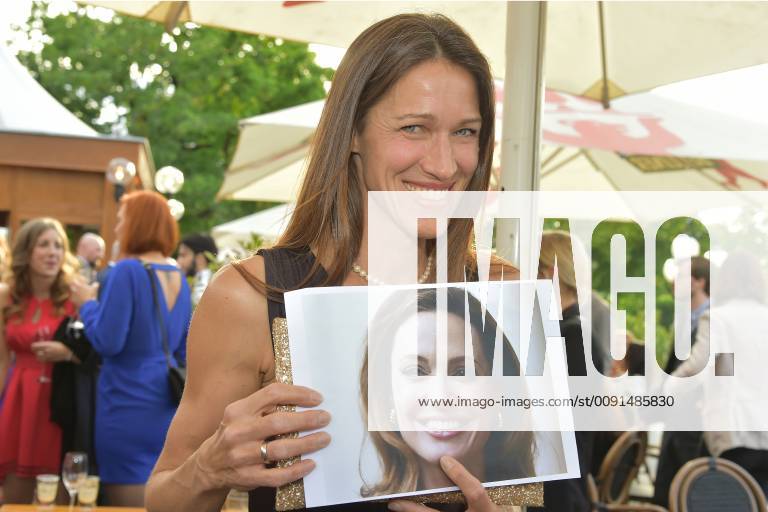 Deutscher Synchronpreis 2019 Claudia Urbschat -Mingues, deutsche Stimme von Angelia Jolie Ankunft zur Verleihung des Deutschen Synchronpreises 2019 im TIP am Kanzleramt in Berlin am 23.05.2019