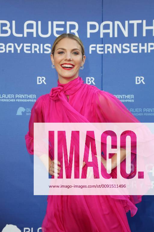 Viviane Geppert, Bayerischer Fernsehpreis 2019 im Prinzregententheater in Muenchen am 25.05.2019
