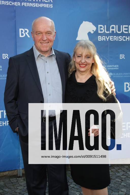Heinz-Josef Braun mit Ehefrau Johanna Bittenbinder, Bayerischer Fernsehpreis 2019 im Prinzregententheater in Muenchen am 25.05.2019