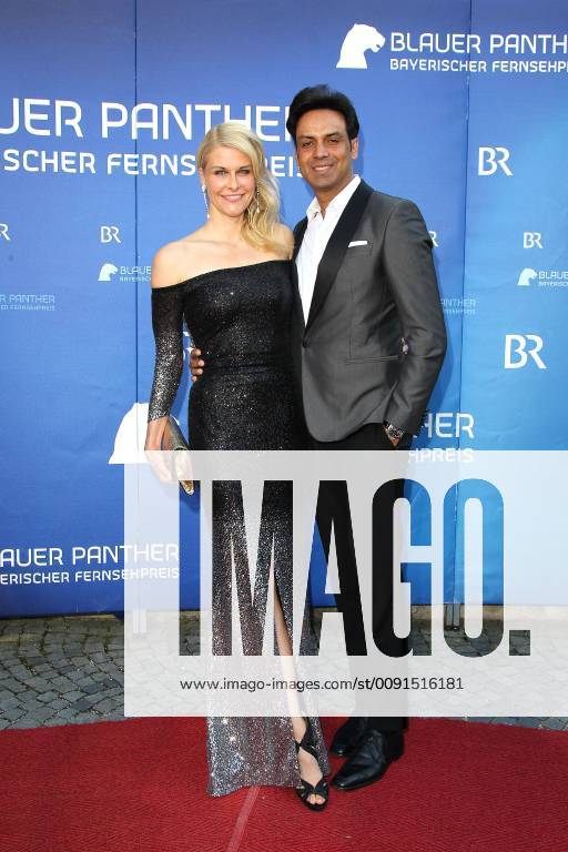 Natascha Grün und Param Multani bei der Ankunft zur Verleihung vom Bayerischen Fernsehpreis am 24.05.2019 im Prinzregententheater in München Bayerischer Fernsehpreis 2019 in Muenchen