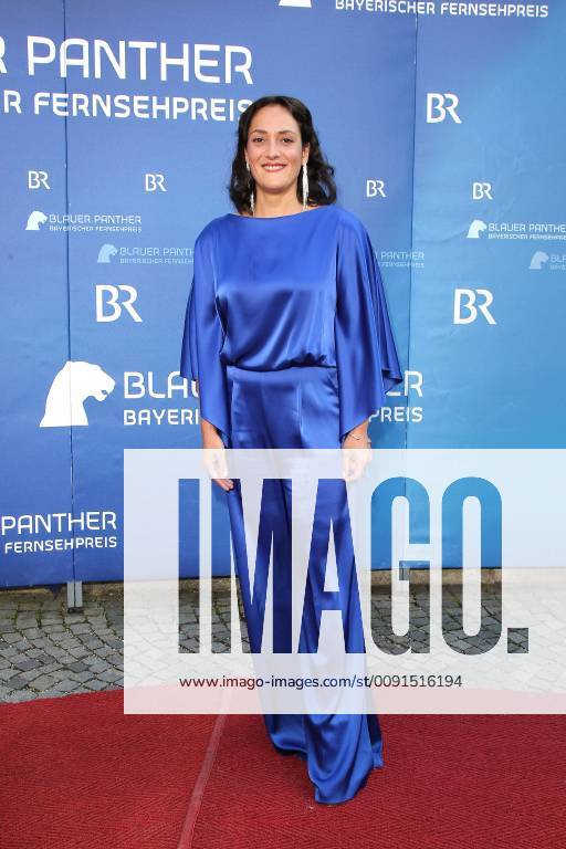 Neshe Demir bei der Ankunft zur Verleihung vom Bayerischen Fernsehpreis am 24.05.2019 im Prinzregententheater in München Bayerischer Fernsehpreis 2019 in Muenchen