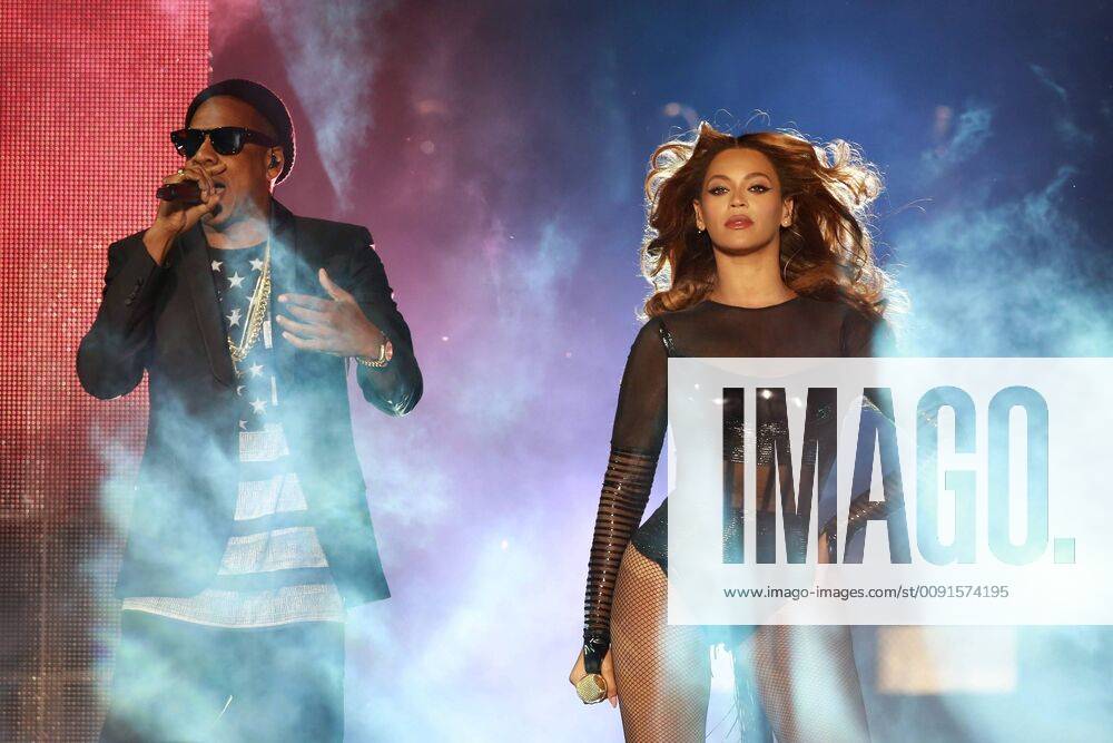 St Denis, FRA - Beyonce and Jay Z perform during "On the Run" tour on Friday, Sept. 12, 2014 at Stade De France in Paris, France. St Denis FRA - ZUMAm67_ 20140912_zaf_m67_058