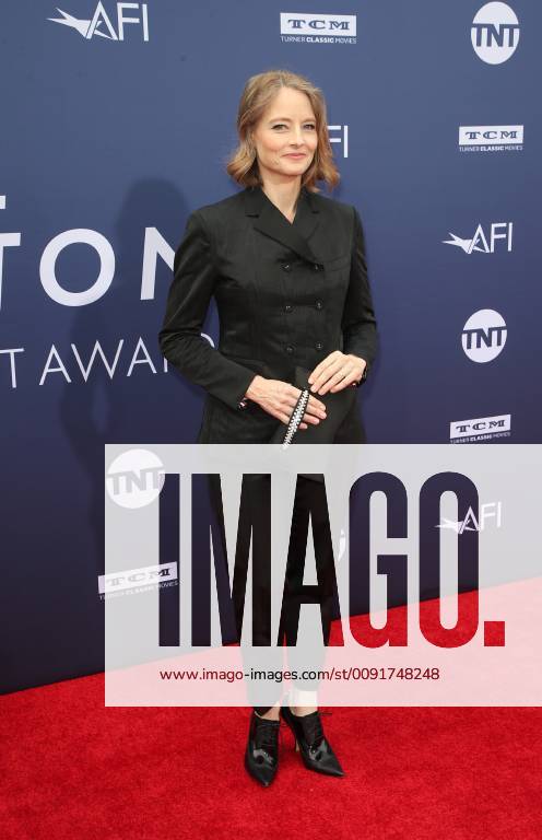 Hollywood, California - Jodie Foster. The American Film Institute s 47th Life Achievement Award Gala Tribute To Denzel Washington held at Dolby Theatre. Photo Credit: Faye Sadou AdMedia 240990 2019-06-06 CA Hollywood Etats-Unis