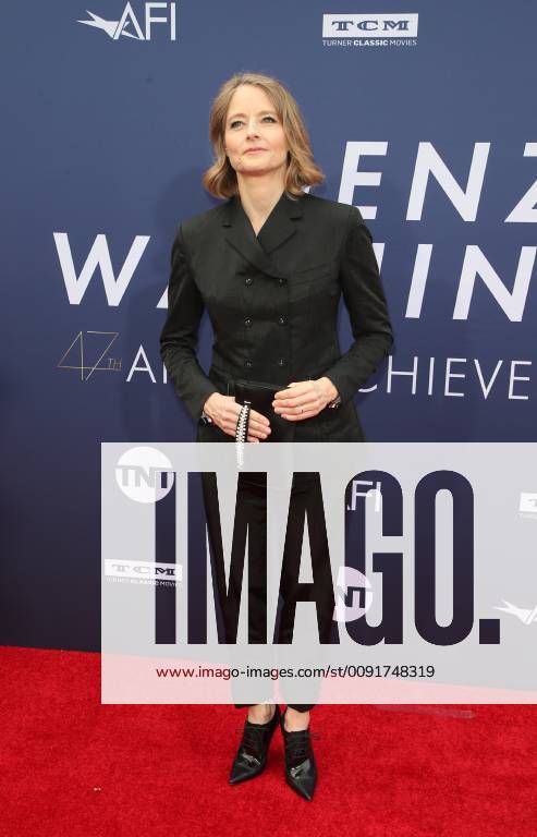 Hollywood, California - Jodie Foster. The American Film Institute s 47th Life Achievement Award Gala Tribute To Denzel Washington held at Dolby Theatre. Photo Credit: Faye Sadou AdMedia 240990 2019-06-06 CA Hollywood Etats-Unis