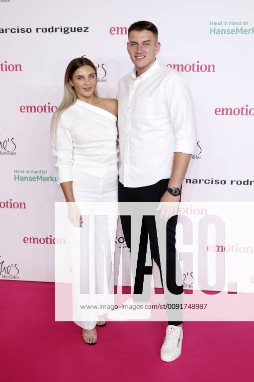 Christina Hammer und Daniel Andrejew bei der Verleihung des Emotion Award 2019 im Curio Haus. Hamburg