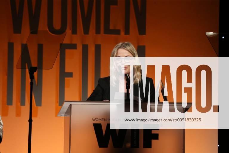 BEVERLY HILLS, CA - JUNE 12: Amy Poehler at the 2019 Women In Film Annual Gala at the Beverly Hilton Hotel in Beverly Hills, California on June 12, 2019.