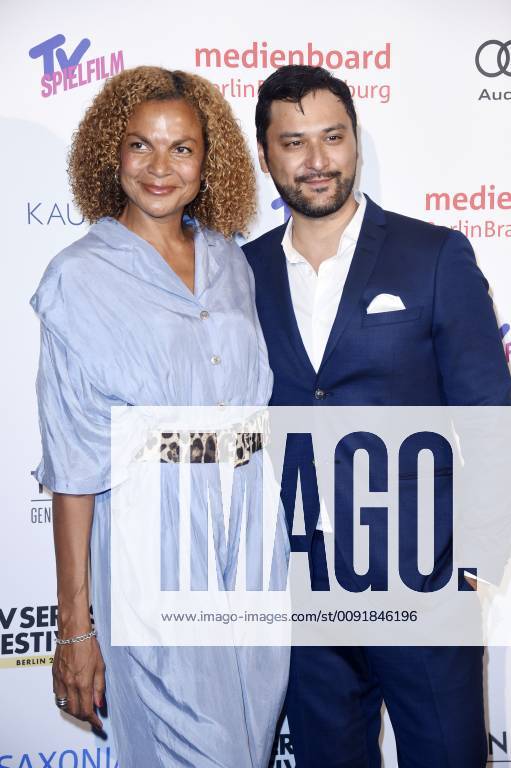Nataly Kudiabor und Mark Olan Dreesen bei der Verleihung des Berlin Series Award 2019 im Titanic Hotel Gendarmenmarkt. Berlin
