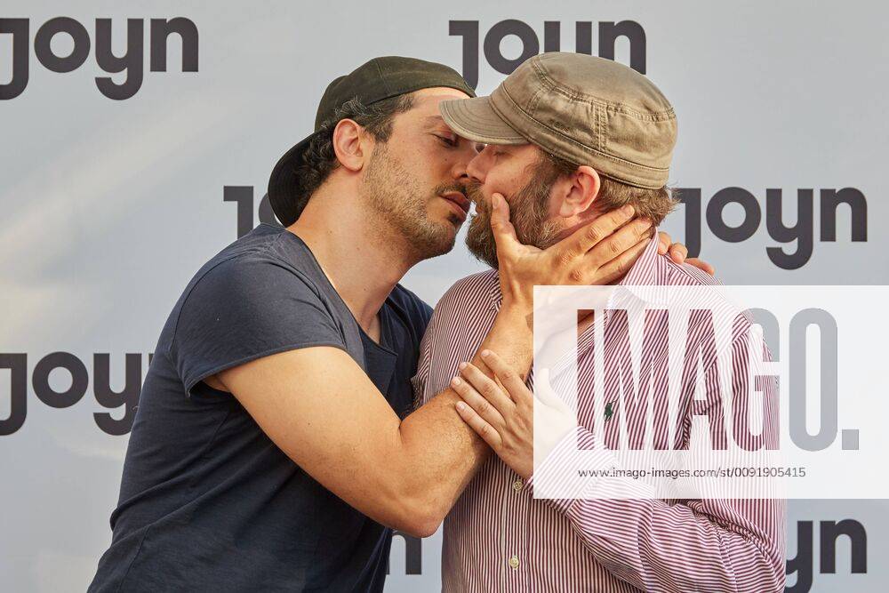 Entertainment Themen der Woche KW25 Fahri Yardim und Christian Ulmen - Launch-Event zu dem neuen Streaming-Dienst JOYN im ewerk in Berlin am 18.06.2019. Launch-Event JOYN
