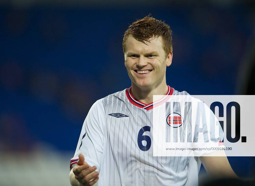 CARDIFF, WALES - Saturday, November 12, 2011: Norway s John Arne Riise, winning his 100th cap, during the international friendly match against Wales at the Cardiff City Stadium. ZWEIx xPropagandax