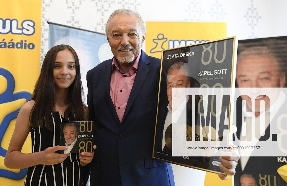 Entertainment Themen der Woche KW25 Czech pop singer Karel Gott gives an interview to the Czech News Agency (CTK),xand,xtogetherxwithxhisxdaughterxCharlottexEllaxGott,xpresentxhisxgoldenxdiscsxcompilationxinxPrague,Republic,Junex18,x2019.xGott,willxcelebratexhisx80thxbirthdayxonxJulyx14,beenxconsideredxthexmostxsuccessfulxmalexpopxsingerxinxCzechoslovakiaxandxCzechia.fromxhisxhomeland,hasxmanyxfansxinxGermany.hasxwonxthexCzechxNightingalexannualxmusicxawardx42xtimes.hasxbeenxaxpopxsingerxforxmorexthanx60xyears.x(CTKxPhoto OndrejxDeml) CTKPhotoP201906180906901 dml 005K