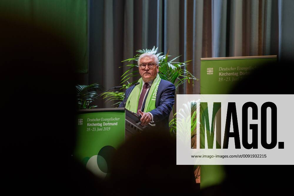 Dortmund, 37. Deutscher Evangelischer Kirchentag TAG 2 Deutschland, Dortmund - 20.06.2019: Im Bild ist der deutsche Bundespräsident Frank-Walter Steinmeier während seiner Rede auf dem Deutschen Evangelischen Kirchentag vom 19.-23. Juni 2019 zu sehen. Dortmund Nordrhein-Westfalen Deutschland
