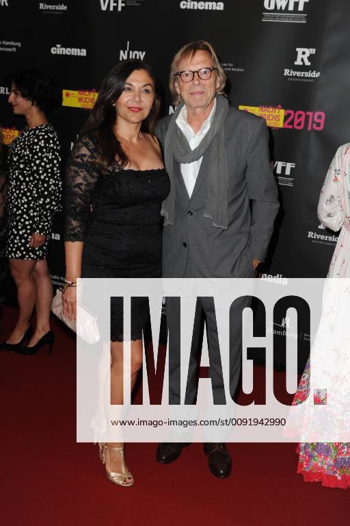 Volker Lechtenbrink mit Ehefrau Gül Ural-Aytekin. Studio Hamburg Nachwuchspreis 2019 im Thalia Theater in Hamburg. Hamburg 06.06.2019 Bitte Bildunterschrift : IMAGO Michael Wigglesworth