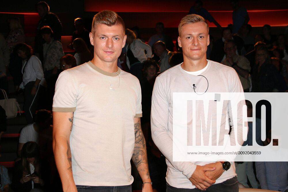 Toni Kroos und sein Bruder Felix Kroos zu Gast in der M.Lanz (ZDF) Talkshow am 27.06.2019 in Hamburg M.Lanz (ZDF) Talkshow am 27.06.2019 in Hamburg