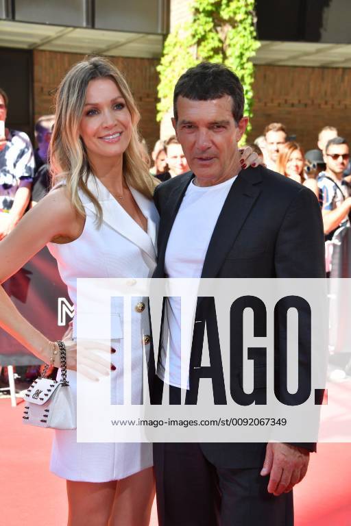 Antonio Banderas mit Freundin Cinemerit Gala Cinemerit Award 2019 Ehrung, Preis, Auszeichnung Festivalzentrum Gaststeig München 28. Juni 2019