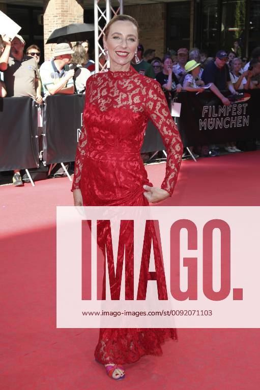 Diana Iljine bei der CineMerit-Gala zu Ehren von Antonio Banderas mit der Premiere von Leid und Herrlichkeit Dolor y gloria auf dem 37. Filmfest München 2019 im Festivalzentrum Gasteig. München