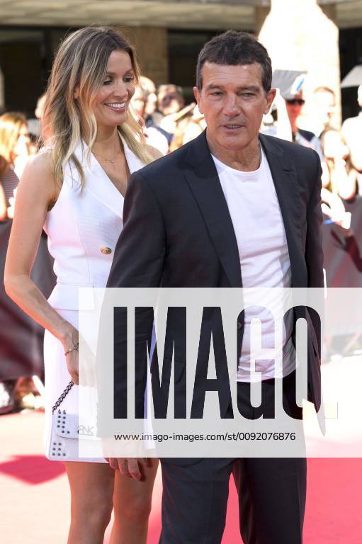 Antonio Banderas mit Lebenspartnerin Nicole Kimpel bei der CineMerit-Gala zu Ehren von Antonio Banderas mit der Premiere von Leid und Herrlichkeit Dolor y gloria auf dem 37. Filmfest München 2019 im Festivalzentrum Gasteig. München