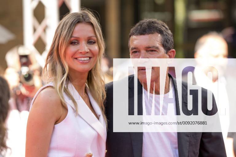 Antonio Banderas mit Lebenspartnerin Nicole Kimpel bei der CineMerit-Gala zu Ehren von Antonio Banderas mit der Premiere von Leid und Herrlichkeit Dolor y gloria auf dem 37. Filmfest München 2019 im Festivalzentrum Gasteig. München