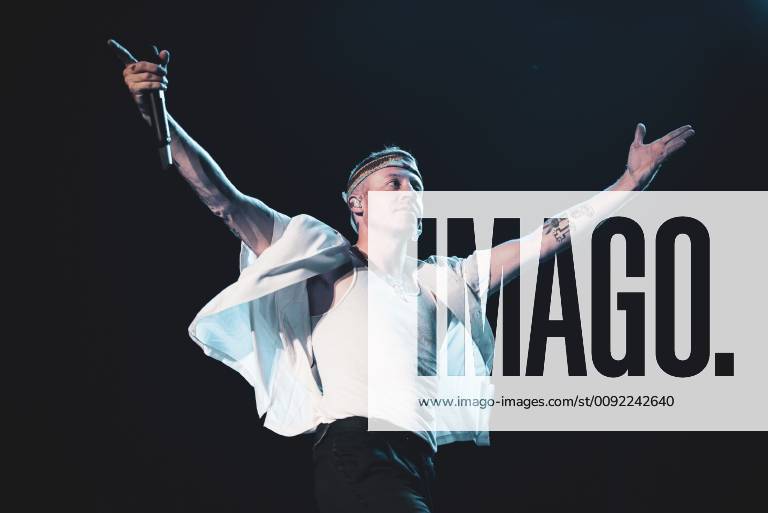 Italy: Macklemore 2019 The American rapper and songwriter Macklemore, real name Benjamin Hammond Haggerty, performing live on stage for his Italian tour in Barolo, at the Collisioni Festival 2019. FOR - Alessandro Bosio Barolo Cuneo Italy Collisioni Festival AlessandroxBosio