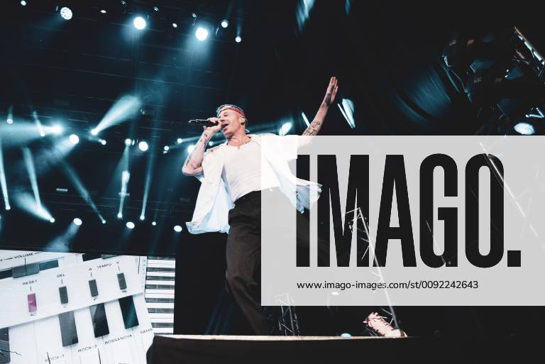 Italy: Macklemore 2019 The American rapper and songwriter Macklemore, real name Benjamin Hammond Haggerty, performing live on stage for his Italian tour in Barolo, at the Collisioni Festival 2019. FOR - Alessandro Bosio Barolo Cuneo Italy Collisioni Festival AlessandroxBosio