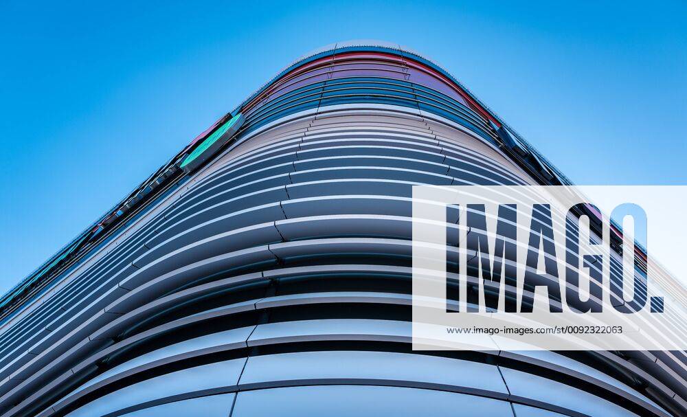 IMAGO Creative: Architektur in Berlin Aussenfassade eines Shopping Center - Exterior of a shopping center Aussenfassade eines Shopping Center - Exterior of a shopping center