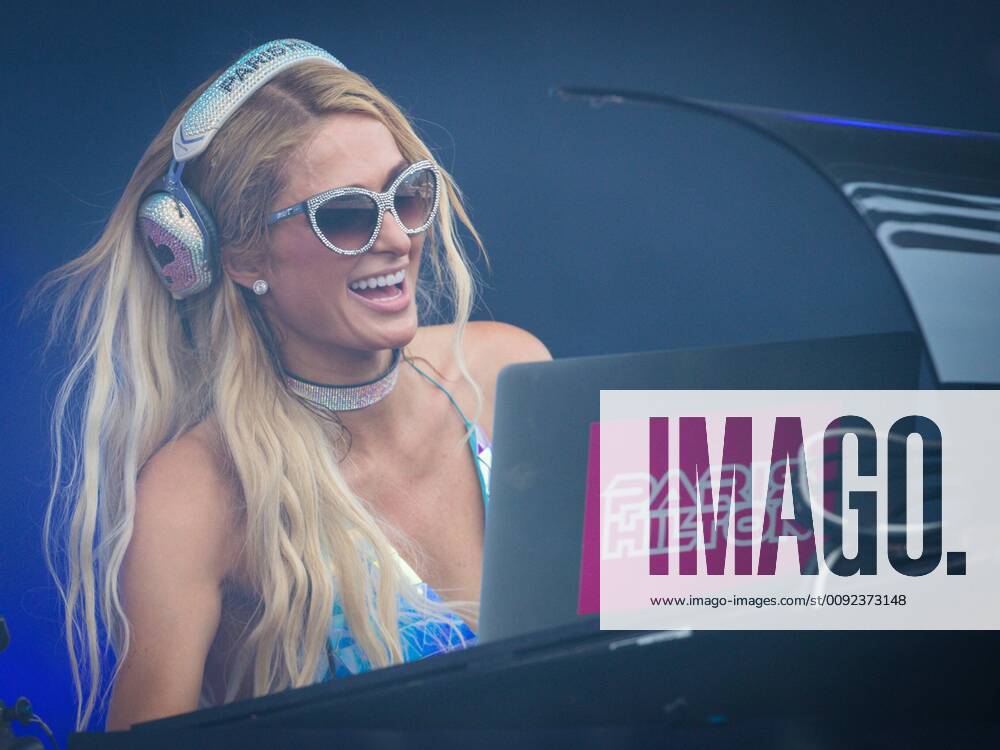 Paris Hilton pictured during her DJ set at the Lotus-Stage, hosted by Smash the House label from Dimitri Vegas & Like Mike, at the day 3 of the Tomorrowland music festival, Sunday 21 July 2019. The 15th edition of Tomorrowland electronic music festival takes place at the De Schorre terrain in Boom from 19 to 21 July 2017 and from 26 to 28 July 2018. DAVIDxPINTENS 05631756