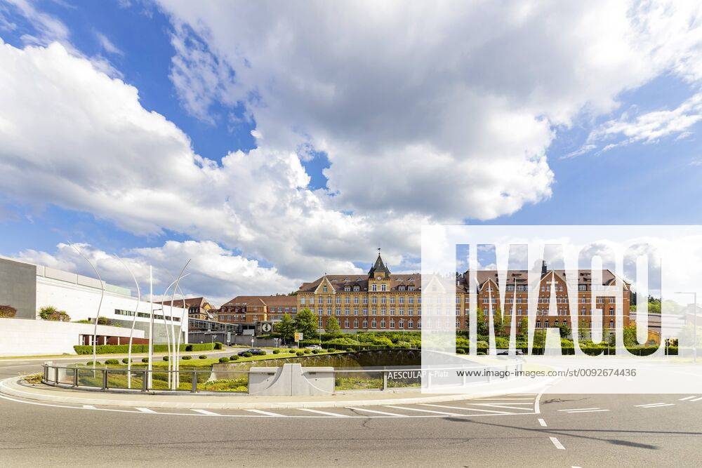 DEU, Deutschland, Baden-Württemberg, Tuttlingen, 04.08.2019: Aesculap Kreisel, Aesculap Werk Tuttlingen.