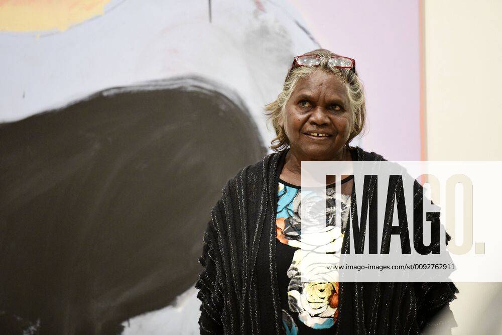 ARCHIBALD PEOPLE?S CHOICE AWARD, Aboriginal Elder Daisy Tjuparntarri Ward poses for a photo during the announcement of the 2019 Archibald People s Choice award winner at the Art Gallery of NSW in Sydney, Wednesday, August 14, 2019. David Darcy s portrait of Daisy, Tjuparntarri - Women s Business , has won the 2019 Archibald People s Choice award. ( NO ARCHIVING, , NO USE IN BOOKS WITHOUT CONSENT SYDNEY NSW AUSTRALIA