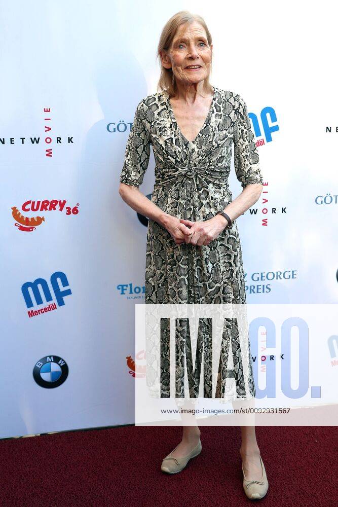 Vergabe GOETZ GEORGE PREIS 2019 Preisträgerin Margit Carstensen am Roten Teppich zur Verleihung vom GOETZ GEORGE PREIS am 19. August 2018 in der Astor Film Lounge. Der dotierte Preis soll an dieses Lebenswerk von Goetz George erinnern. Berlin Charlottenburg Berlin Deutschland