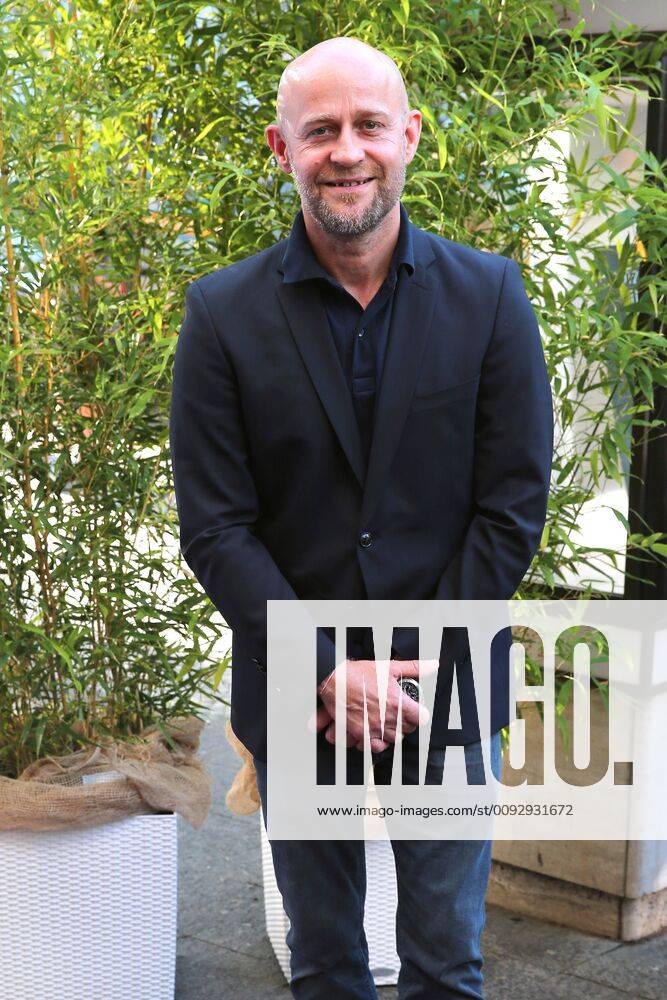 Vergabe GOETZ GEORGE PREIS 2019 Juergen Vogel am Roten Teppich zur Verleihung vom GOETZ GEORGE PREIS am 19. August 2018 in der Astor Film Lounge. Der dotierte Preis soll an dieses Lebenswerk von Goetz George erinnern. Berlin Charlottenburg Berlin Deutschland